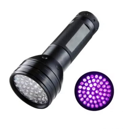 مصباح يدوي محمول يعمل بالأشعة فوق البنفسجية من 51 مصباح LED أسود