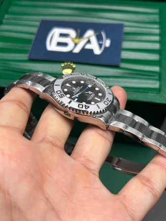 ساعة رولكس ياخت ماستر 1 مقاس 37 سوبر كلون