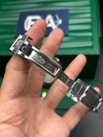 ساعة رولكس ياخت ماستر 1 مقاس 37 سوبر كلون