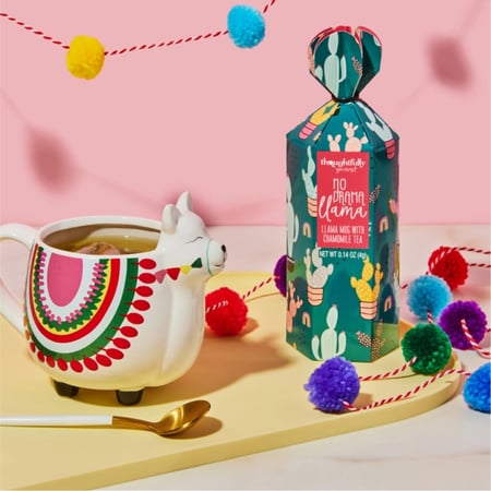 مجموعة كوب وشاي Llama Thoughtfully