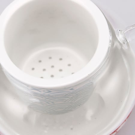 كوب شاي مع إبريق شفاف صغير Sakae