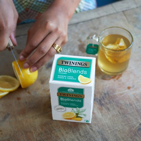 شاي أعشاب Twining BioBlend بالليمون والزنجبيل