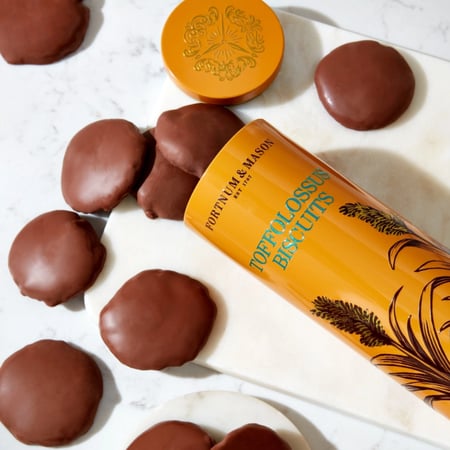 بسكويت الشوكولاته بالتوفي الفاخر Fortnum & Mason