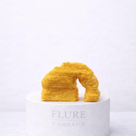 تحفة "جبل الفيل" الفنية – توزيعات يوم التأسيس المستوحاة من سحر العلا