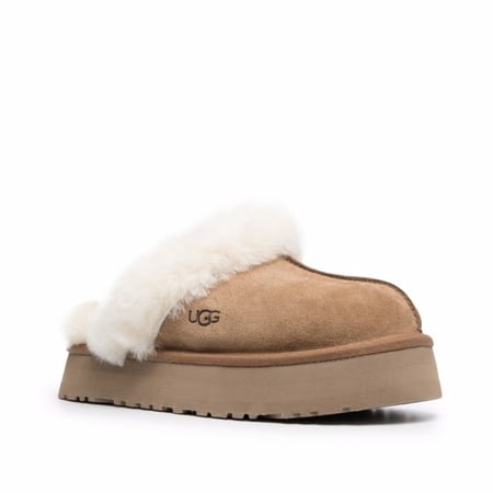 UGG Disquette slides in chestnut