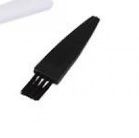 ملعقة أو فرشاة للاستخدام مع كبسولات القهوة القابلة لإعادة الاستخدام