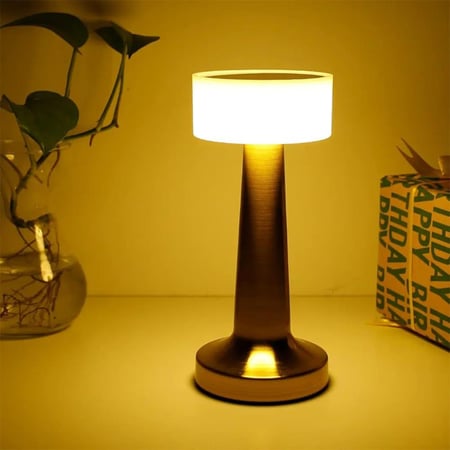 مصباح طاولة ماسي LED بتصميم فاخر يعمل باللمس ويشحن عبر USB 9