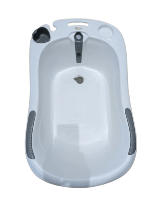 حوض استحمام مع قاعدة