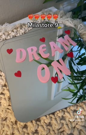 مرايا حجم 20 في 20 سم