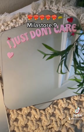 مرايا حجم 20 في 20 سم