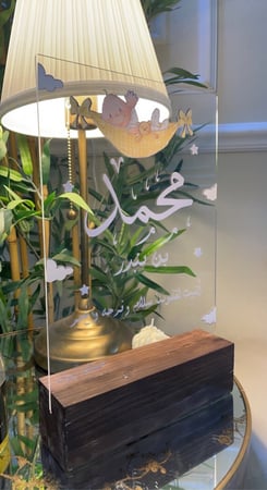 اكريلك شفاف مقاس A4 مع ستاند