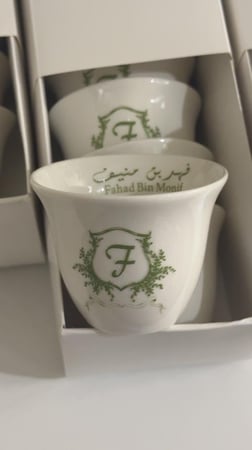 بوكس 8 فناجيل بطباعه خاصه