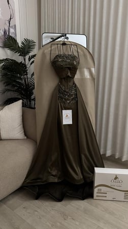 فستان انياس