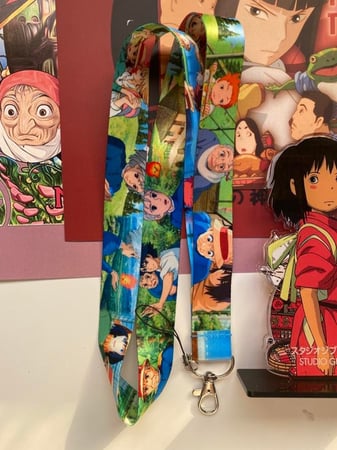 مجموعة جيبلي من 17 قطعة