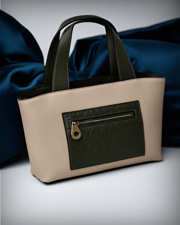 شنطة نسائية من الجلد مميزة بلون زيتي وبيج