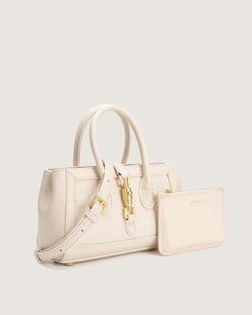 شنطة نسائية لإطلالتك العملية بلون بيج