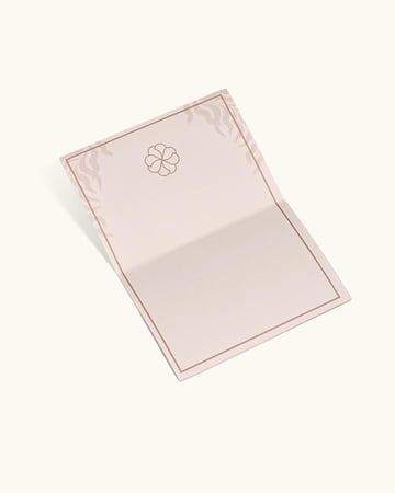 كرت إهداء يصف جمال الطبيعة بلون أزرق