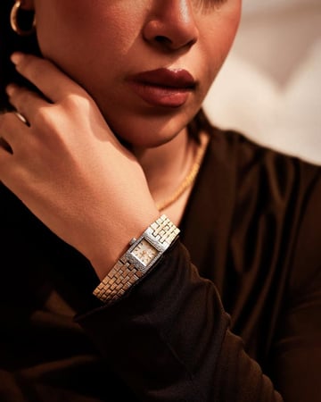 ساعة رفعة النسائية ستيل بلون ذهبي