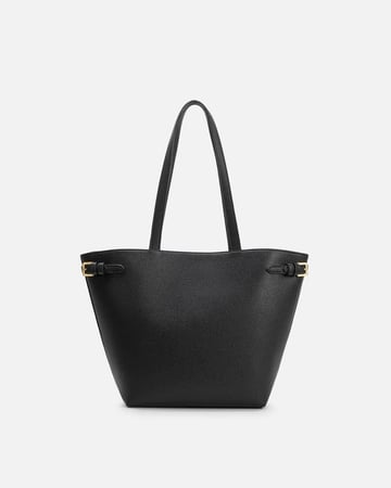 شنطة واسعة بتصميم عملي بلون أسود