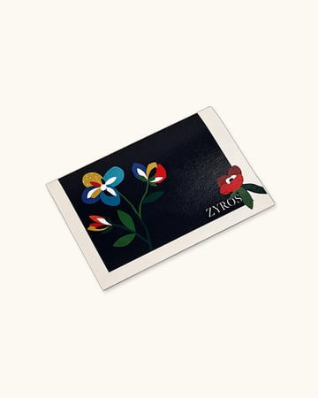 كرت إهداء يصف جمال الطبيعة بلون أزرق