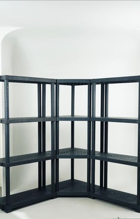 زوايا رفوف بلاستيك أوفر شديدة التحمل لون اسود