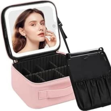 شنط مكياج كبيرة