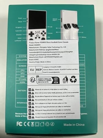 وحدة تحكم ألعاب فيديو طراز R36MAX ريترو مطور 2025 مع 64G مدمج بأكثر من 18000 لعبة كلاسيكية، وحدة تحكم ألعاب فيديو محمولة بنظام لينكس شاشة IPS 4.0 بوصة، بطارية قابلة لإعادة الشحن 4000mAh، لون أسود
