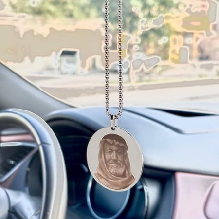 تعليقة سيارة فضي شكل دائري