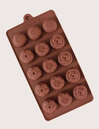قالب سيليكون اشكال منوعه للشكولاته / قوالب شكولاه حجم صغير  (قطعه واحده)
