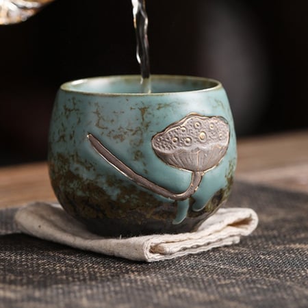 مجموعة 4 أكواب فخارية فخمة برسم ذهبي