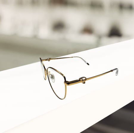 نظارة طبية نسائية شوبارد موديل VCHF51S 0300