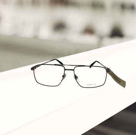نظارة طبية للجنسين شوبارد موديل VCHF56 0508