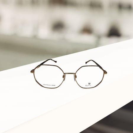 نظارة طبية بولقيت معدني رفيع أنيق