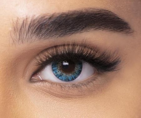 عدسات فريش لوك يومي