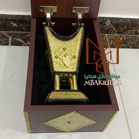 صندوق هدايا ملكي | مبخرة ملكية ذهبية | حلق ذهبي