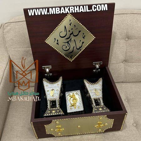صندوق هدايا فاخرة | مبخرتين حايلية | علبة عود