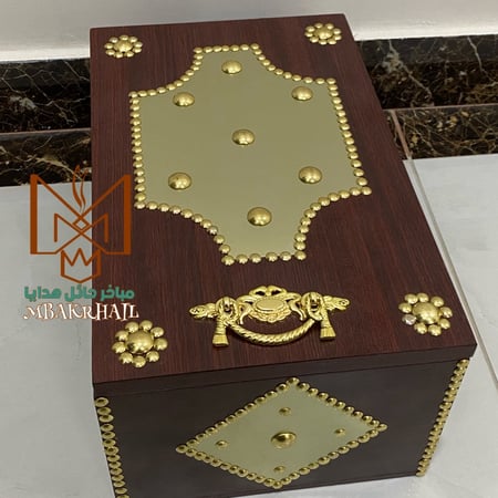 صندوق هدايا ملكي | مبخرة ملكية ذهبية | حلق ذهبي