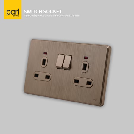 فيش 13 أمبير  ثنائي 14*7 بمفتاح