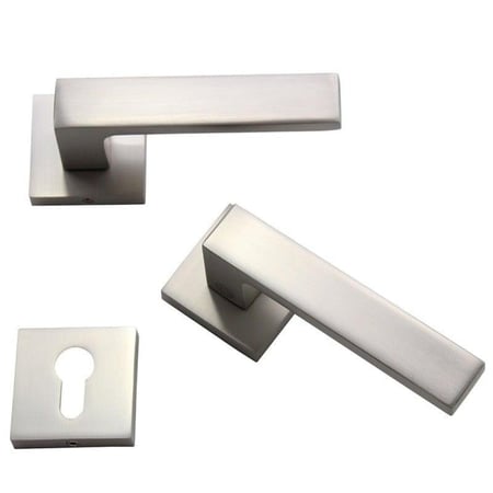 مقابض ابواب فضي