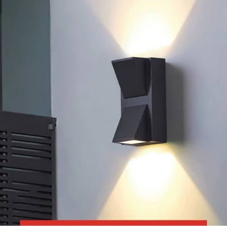 مصباح حائط خارجي مزدوج الرأس