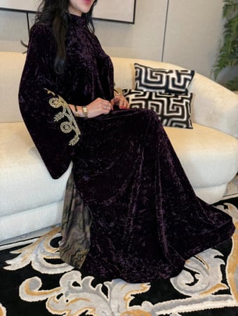 جلابية مخمل شك عالاكمام  بنفسجي داكن-متجر جلابيات فاشن للازياء الراقية