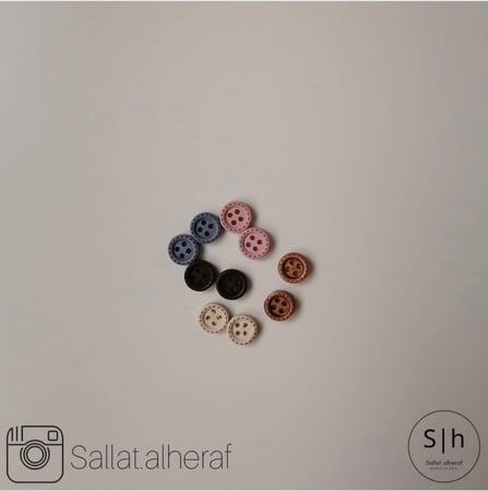 10 حبات أزره خشب متعددة الألوان
