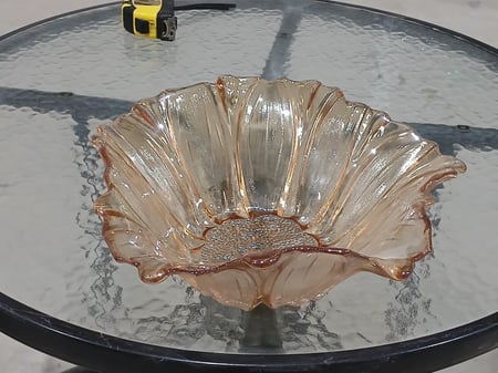 صحن تقديم زجاجي عسلي – أناقة على سفرتك