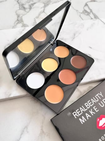 كنتور كريمي 6 لون من ريل بيوتي