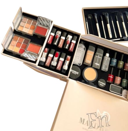 بوكس مكياج بديل ديور ماي دريم