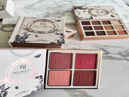 باليت ميكب ريل بيوتي ٤ طبقات