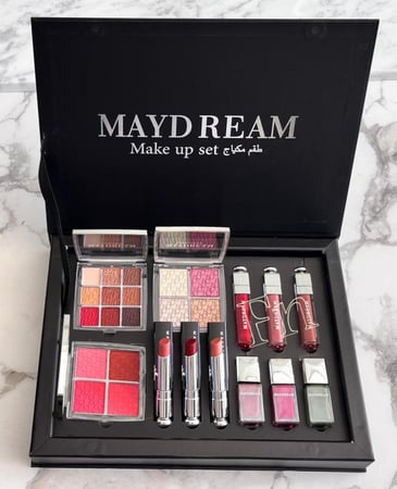 بوكس مكياج بديل ديور  مني اسود