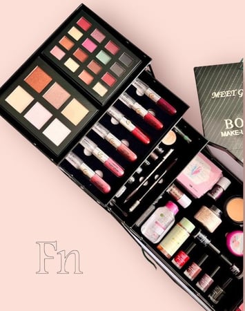 بوكس مكياج عروسة مت جيرل الجديد