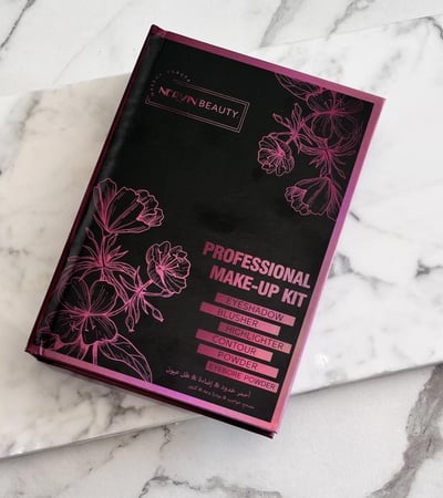 باليت دفتر مكياج من نيريفن بيوتي