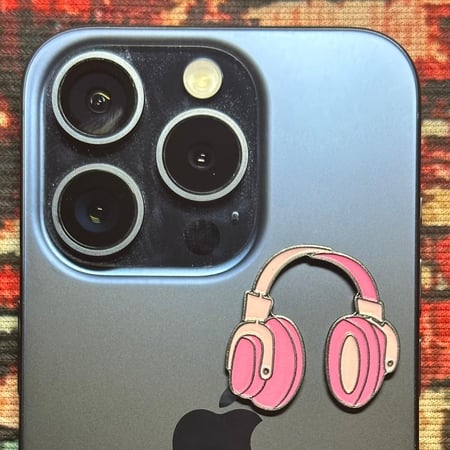 ستيكر معدني - سماعة وردية